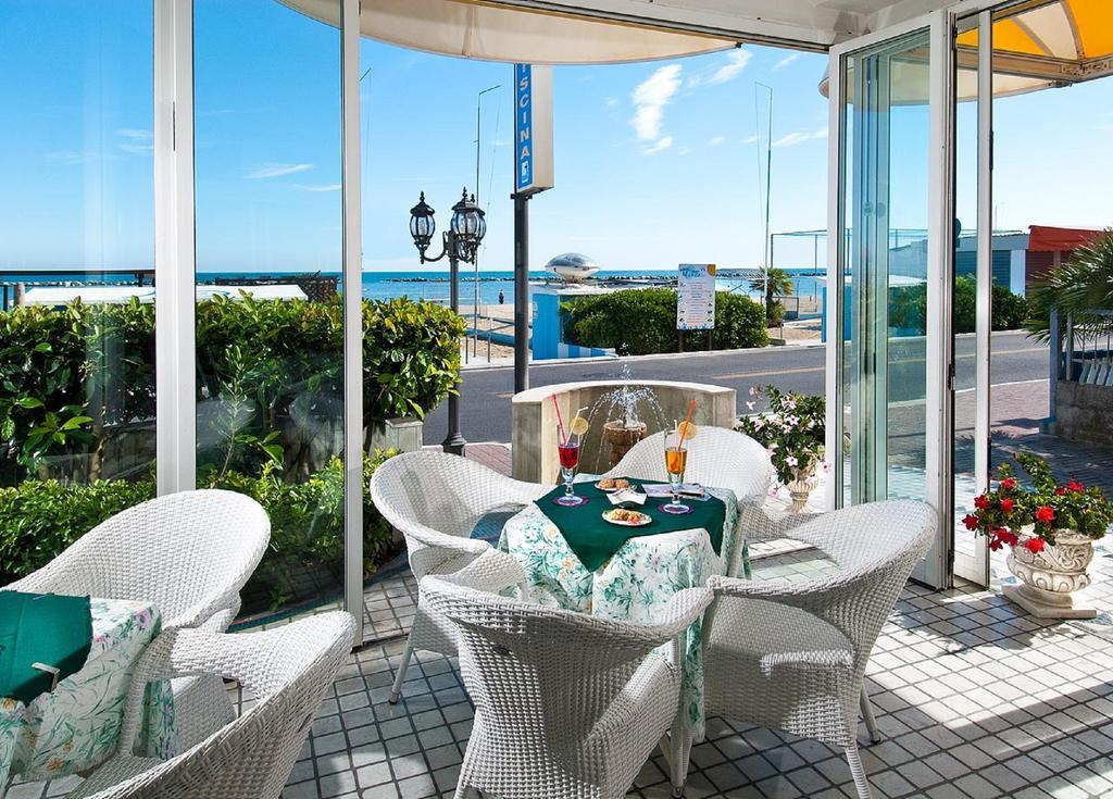 Hotel Gardenia Bellaria-Igea Marina Exterior photo